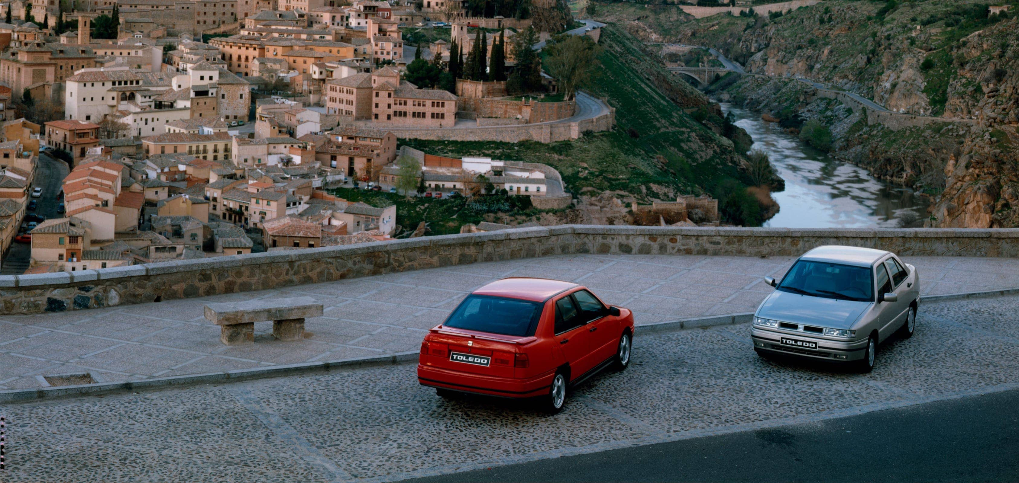 SEAT varumärke historia 1990-talet - SEAT Toledo sedan bilar i Toledo city