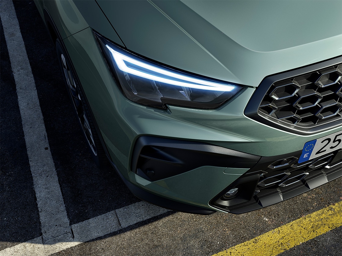 SEAT Arona-strålkastare med full-LED-belysning närbild