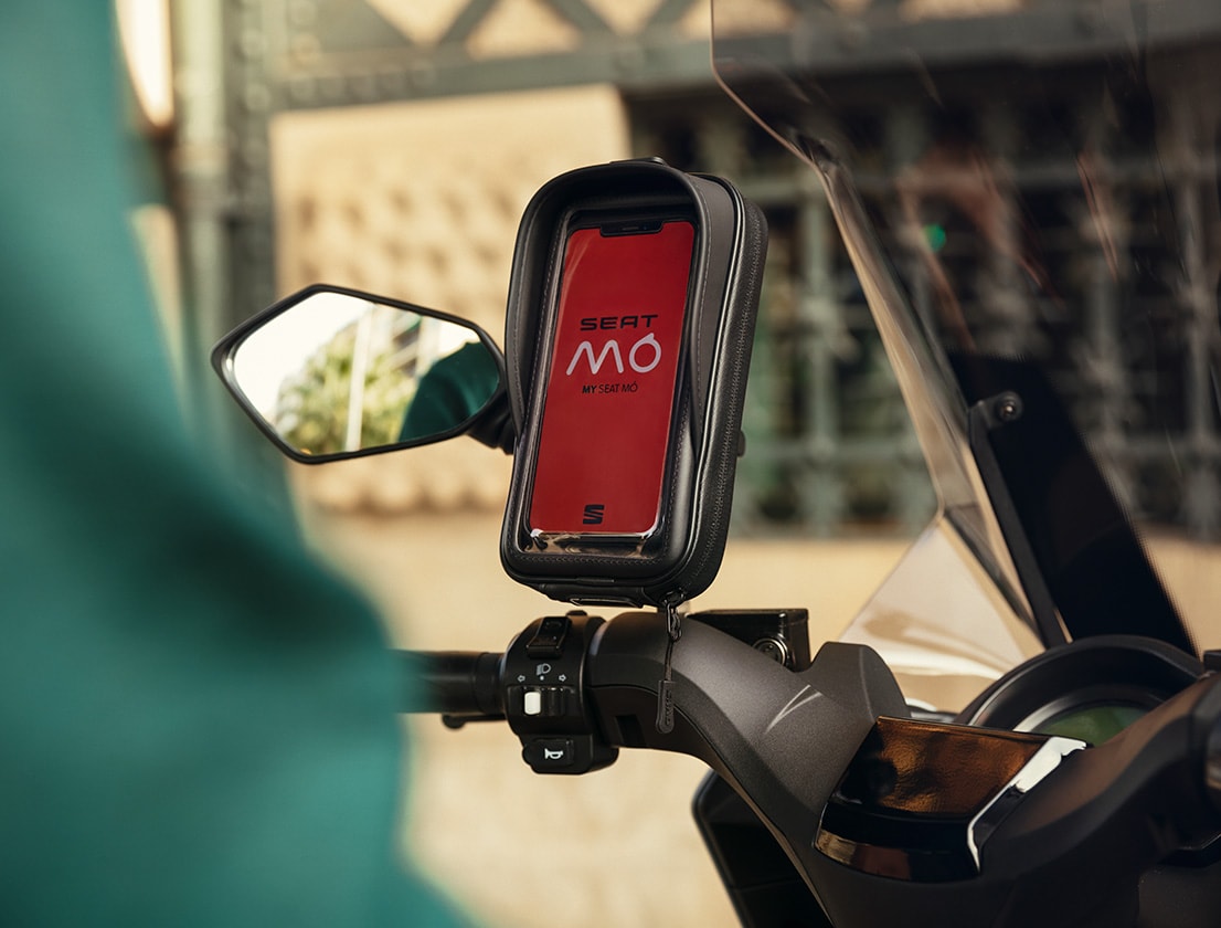 SEAT MÓ 125 monteringsfäste för smartphone