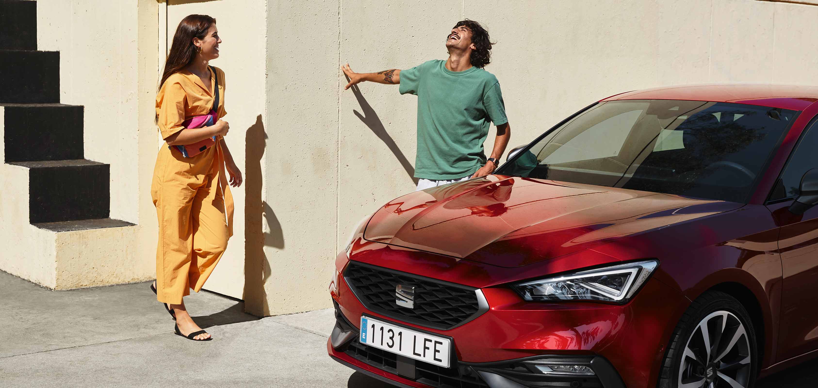 höger sidovy av SEAT Ateca 